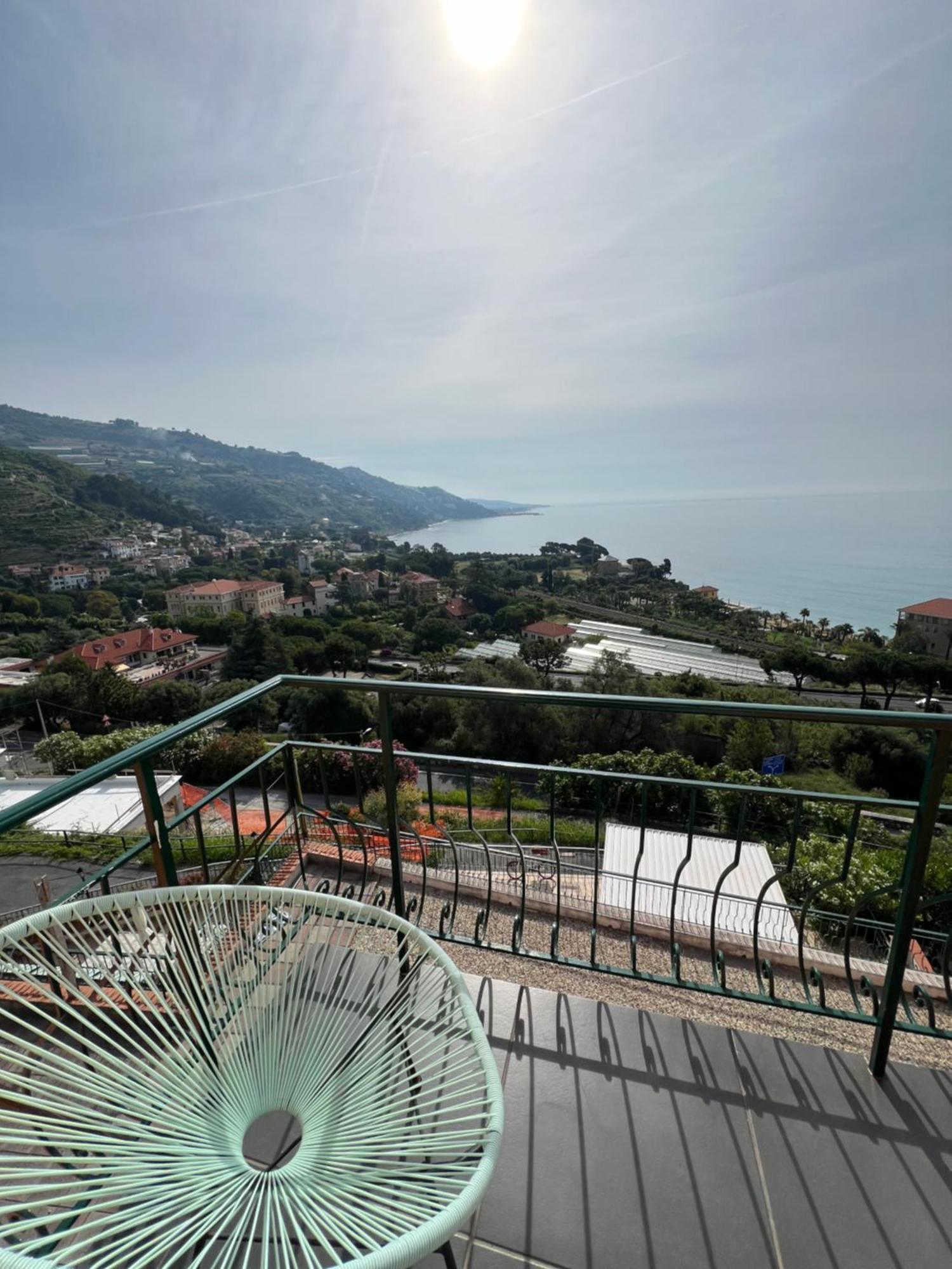 Agriturismo Un Mare Di Fiori Villa Ventimiglia Eksteriør bilde