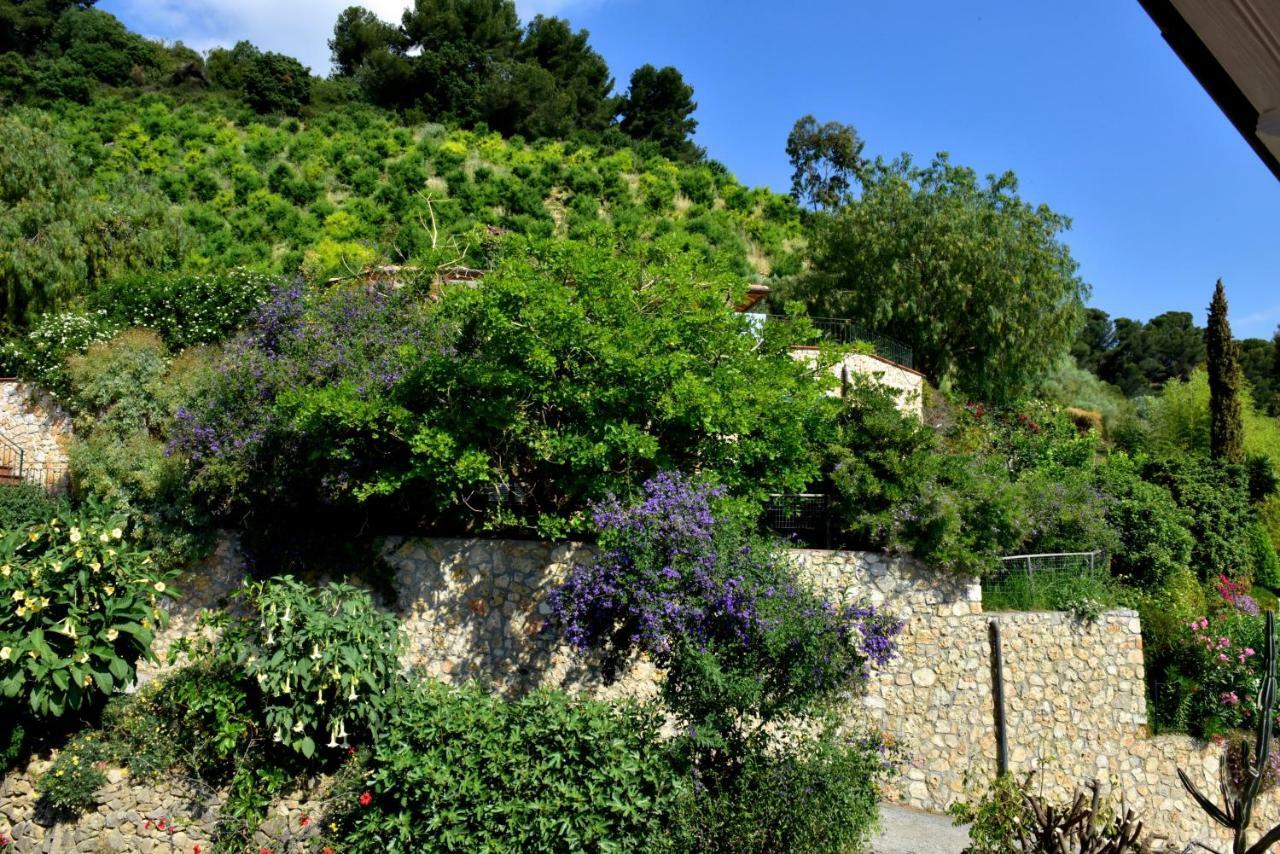 Agriturismo Un Mare Di Fiori Villa Ventimiglia Eksteriør bilde