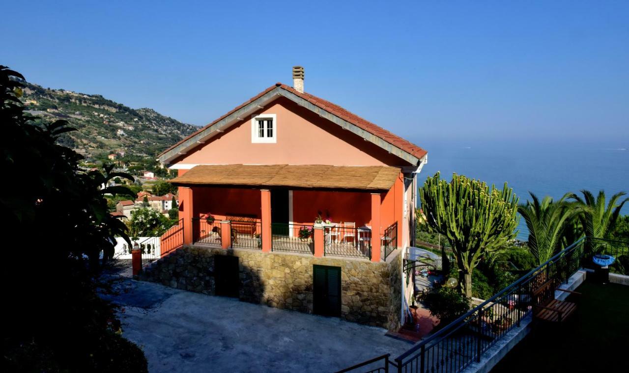 Agriturismo Un Mare Di Fiori Villa Ventimiglia Eksteriør bilde